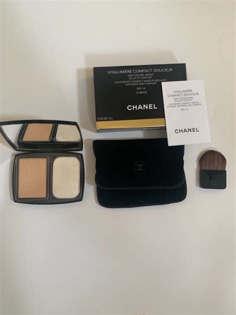 chanel vitalumiere compact douceur spf 10 30 beige|CHANEL Vitalumiere Compact Douceur .